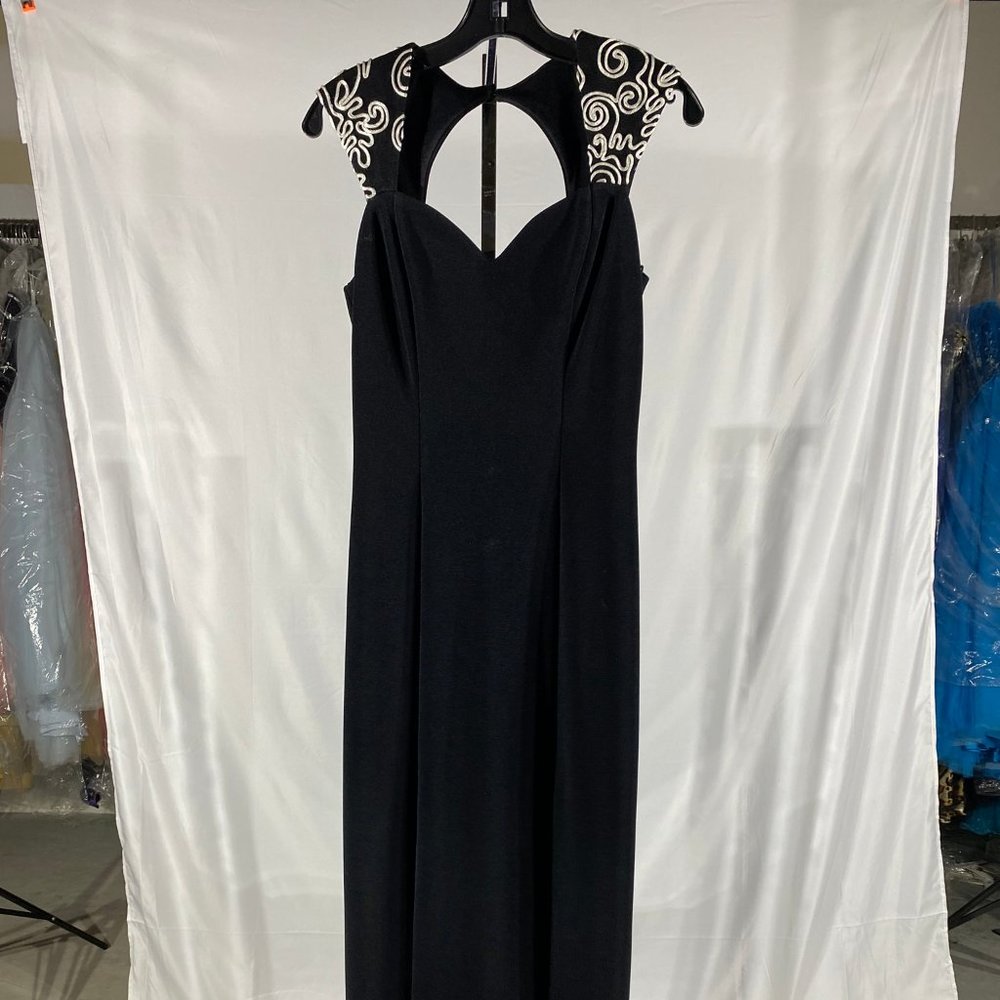 Faviana - Dress